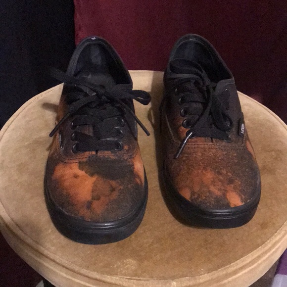 black vans bleached